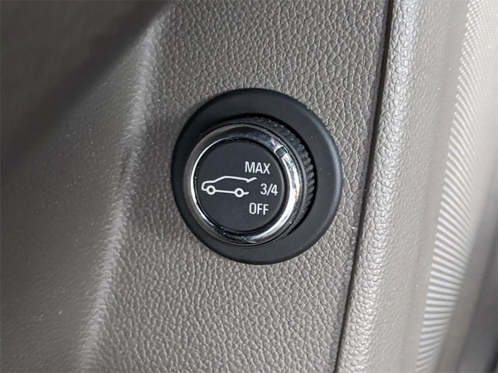 used 2020 Chevrolet Traverse car, priced at $21,515