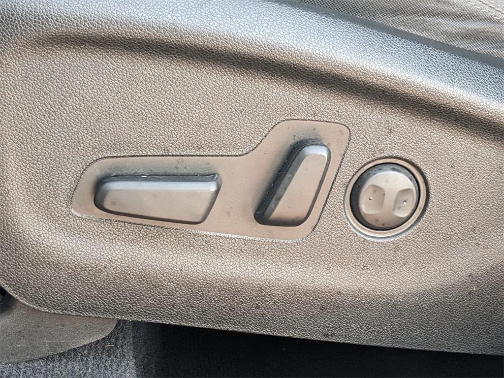 used 2020 Kia Sorento car, priced at $16,097