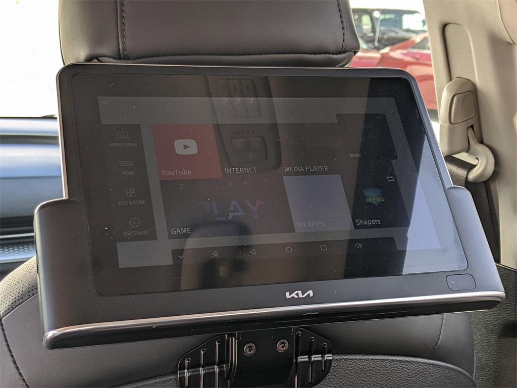 used 2023 Kia Carnival car, priced at $24,982