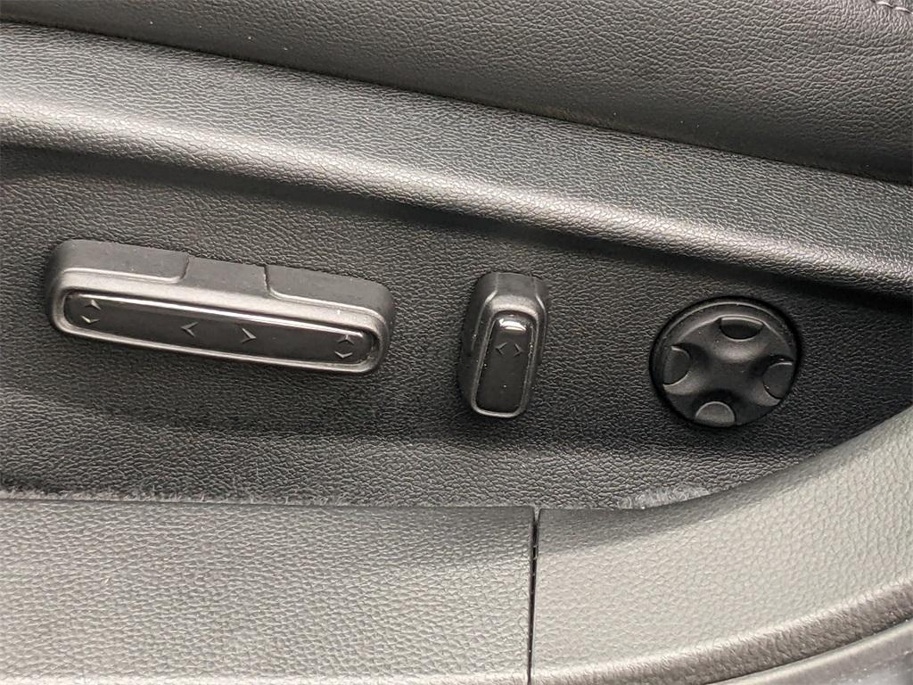 used 2022 Honda Accord Hybrid car, priced at $24,905