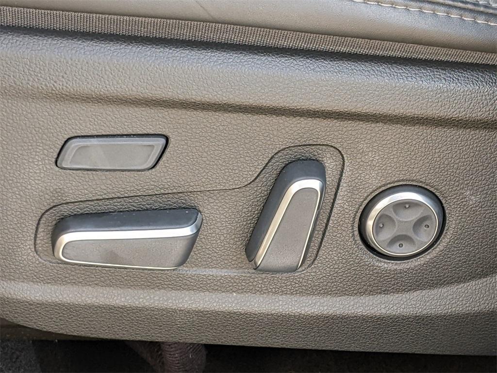 used 2023 Hyundai Santa Fe car, priced at $25,582