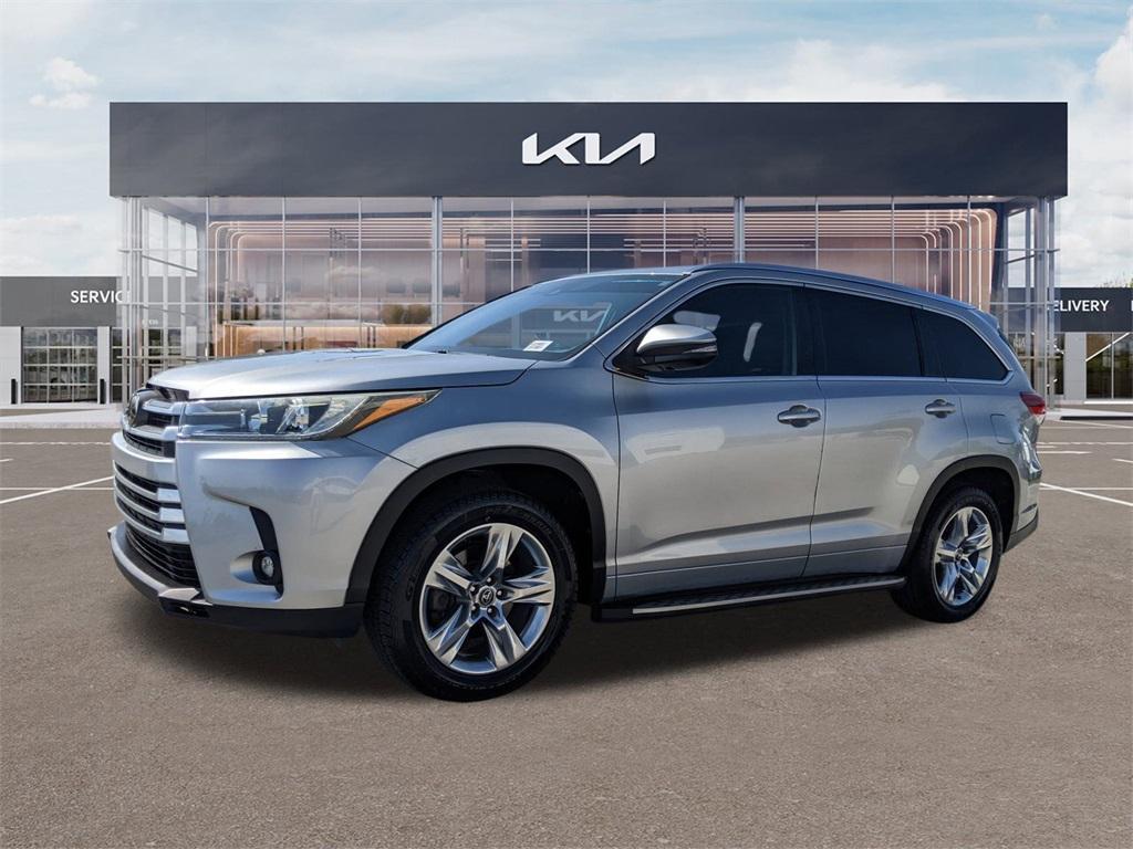 used 2019 Toyota Highlander car, priced at $23,215
