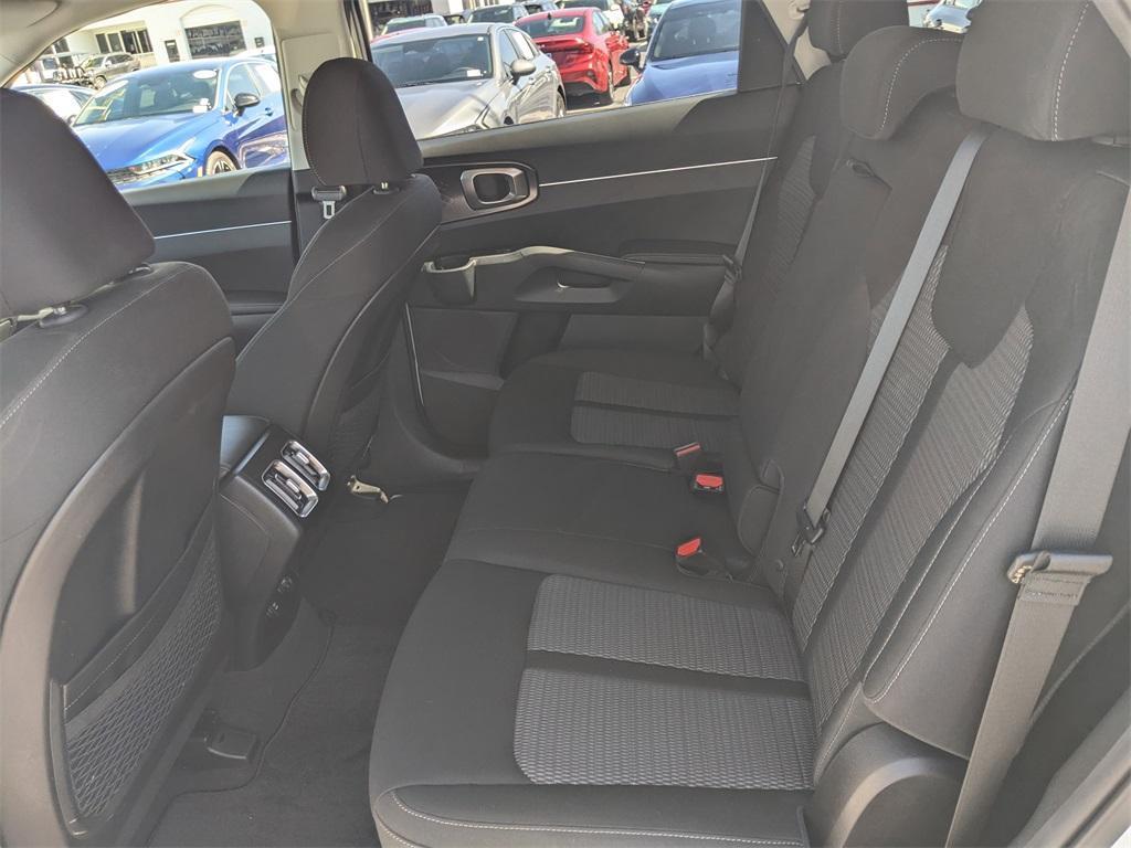 used 2023 Kia Sorento car, priced at $22,651