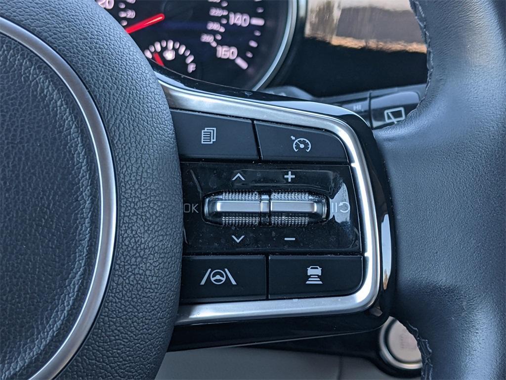 used 2024 Kia Carnival car, priced at $31,107