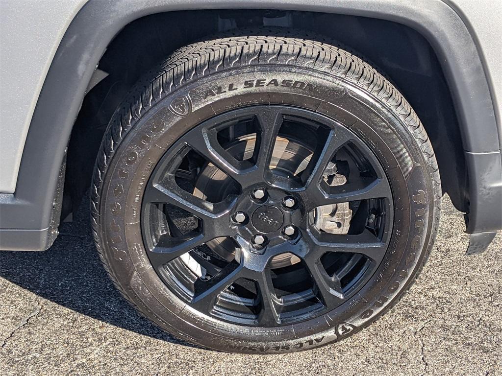 used 2022 Jeep Compass car, priced at $18,113