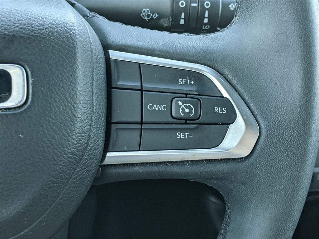 used 2022 Jeep Compass car, priced at $18,113