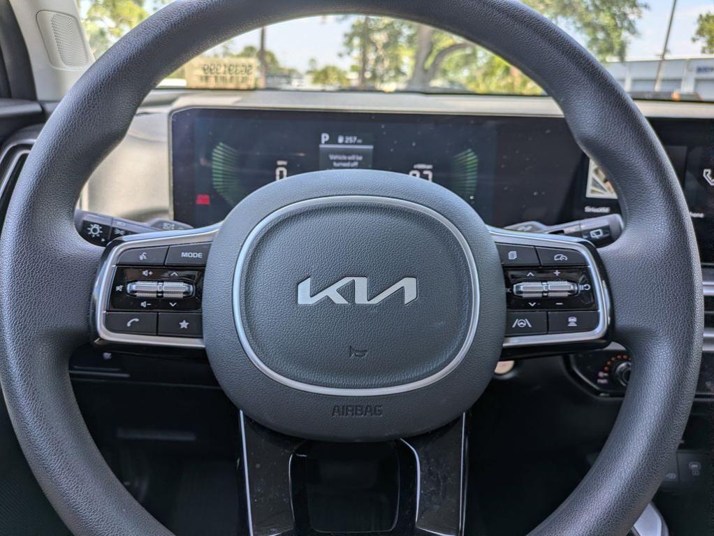 used 2025 Kia Sorento car, priced at $28,235