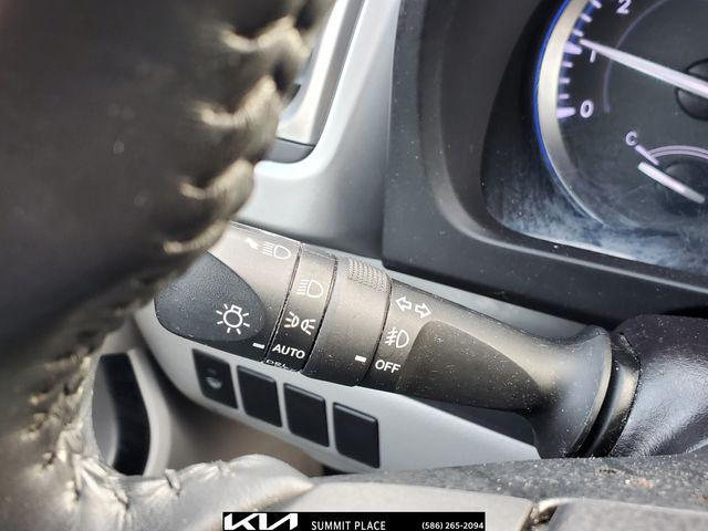 used 2019 Toyota Highlander car, priced at $21,689