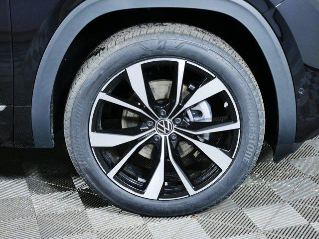 new 2026 Volkswagen Atlas car, priced at $56,025