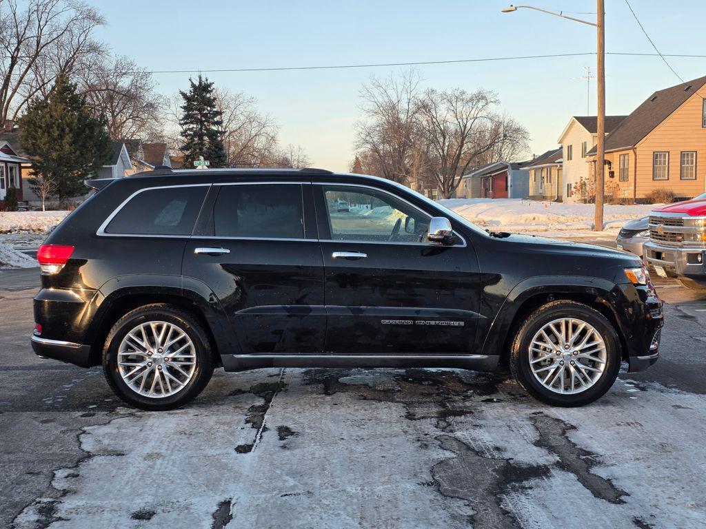 used 2017 Jeep Grand Cherokee car, priced at $19,844