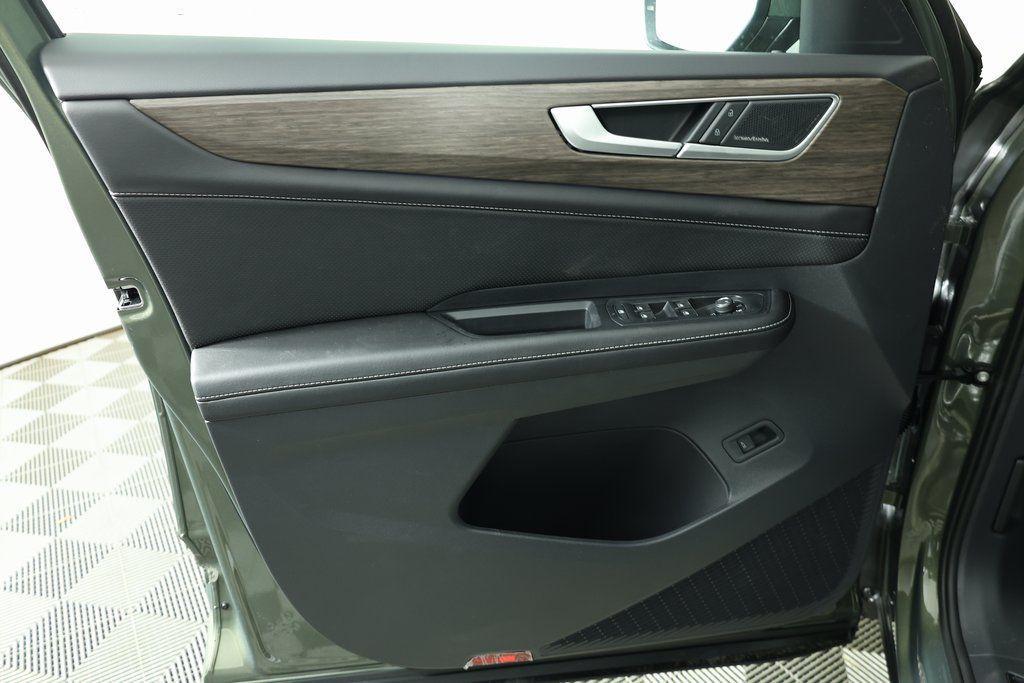 new 2026 Volkswagen Atlas car, priced at $52,935