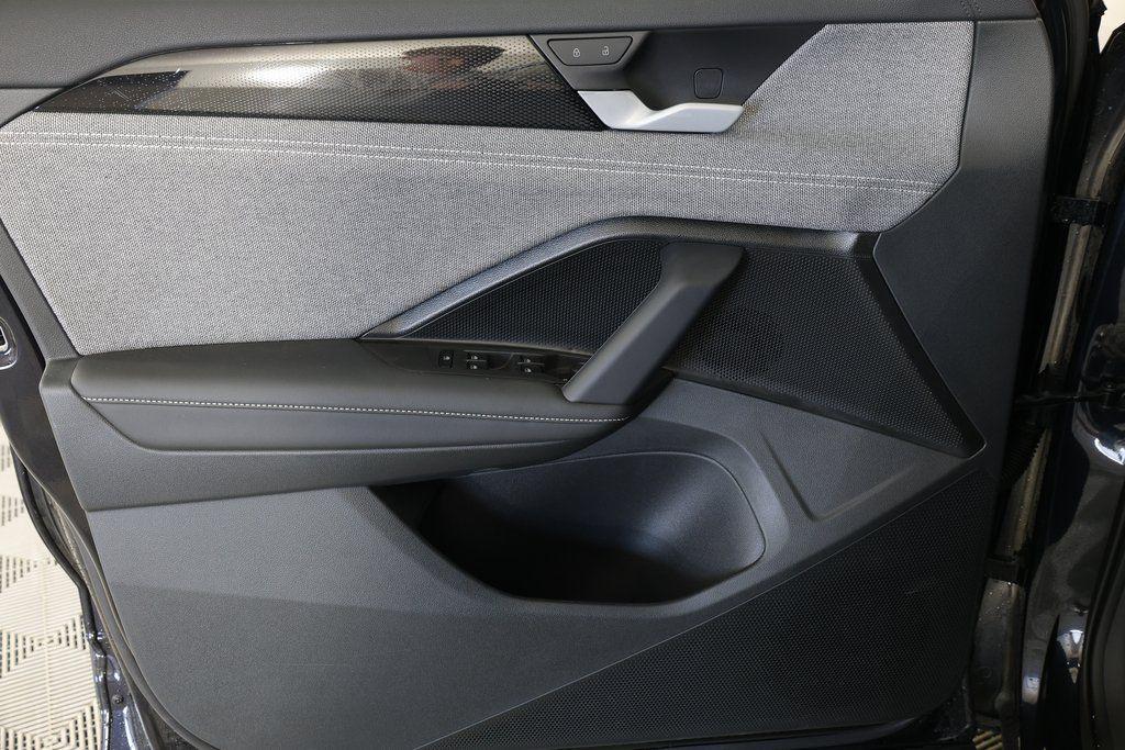 new 2025 Volkswagen Tiguan car, priced at $26,110