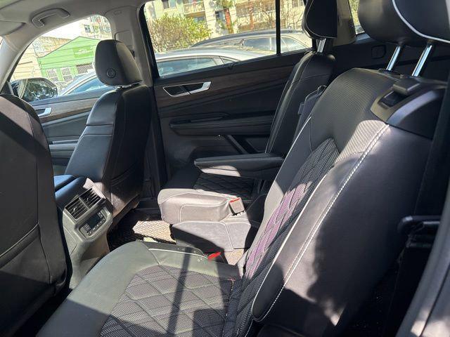 used 2024 Volkswagen Atlas car, priced at $39,495