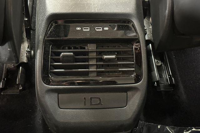 used 2022 Volkswagen ID.4 car, priced at $20,695