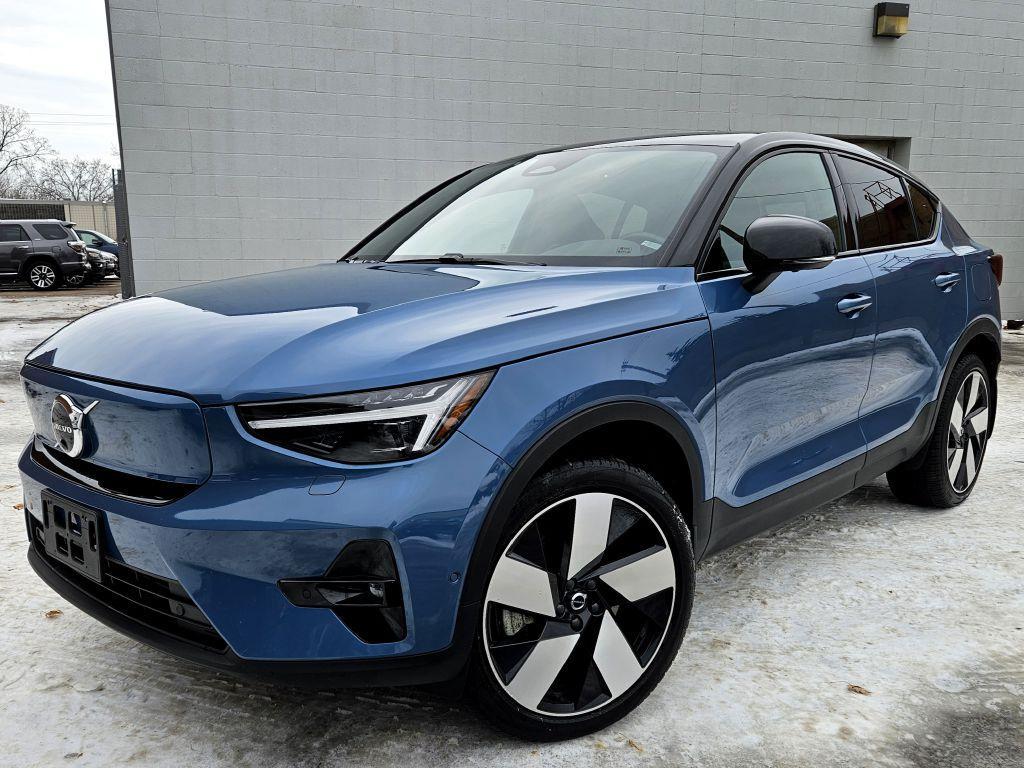 used 2022 Volvo C40 Recharge Pure Electric car, priced at $24,999