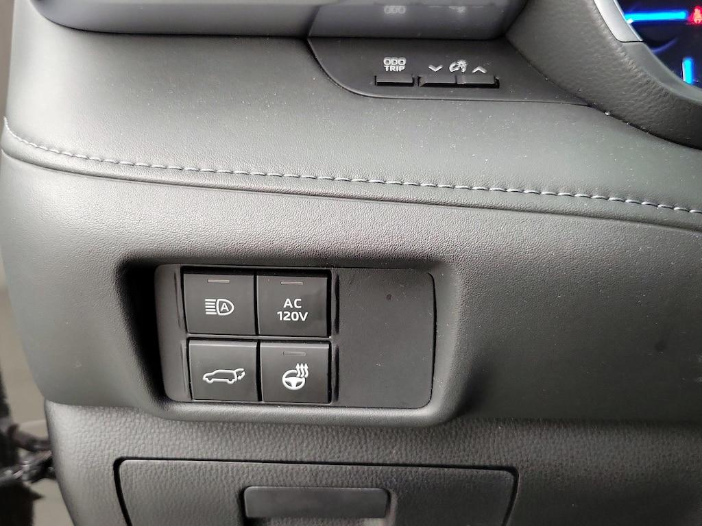 used 2020 Toyota Highlander Hybrid car, priced at $37,998