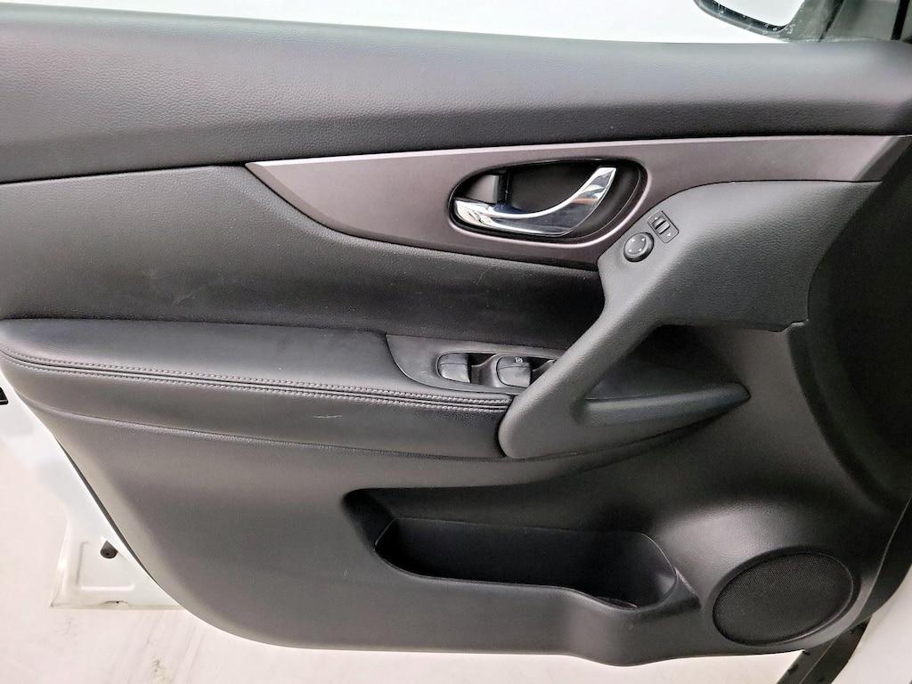 used 2016 Nissan Rogue car, priced at $12,998