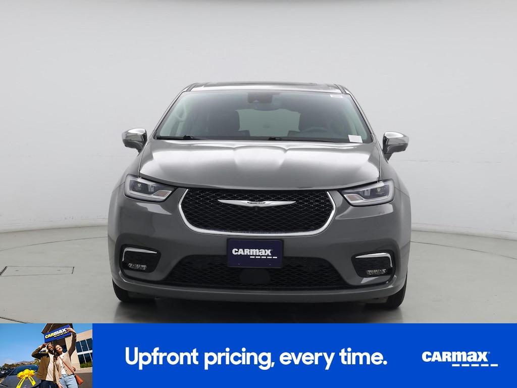 used 2022 Chrysler Pacifica Hybrid car, priced at $35,998