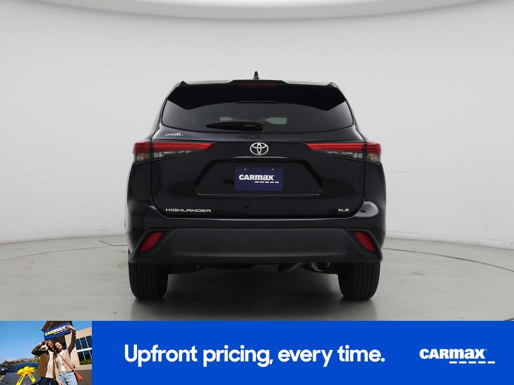 used 2023 Toyota Highlander car, priced at $35,998
