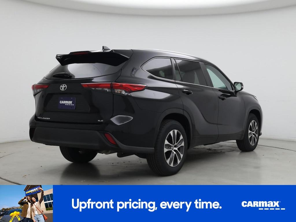 used 2023 Toyota Highlander car, priced at $35,998