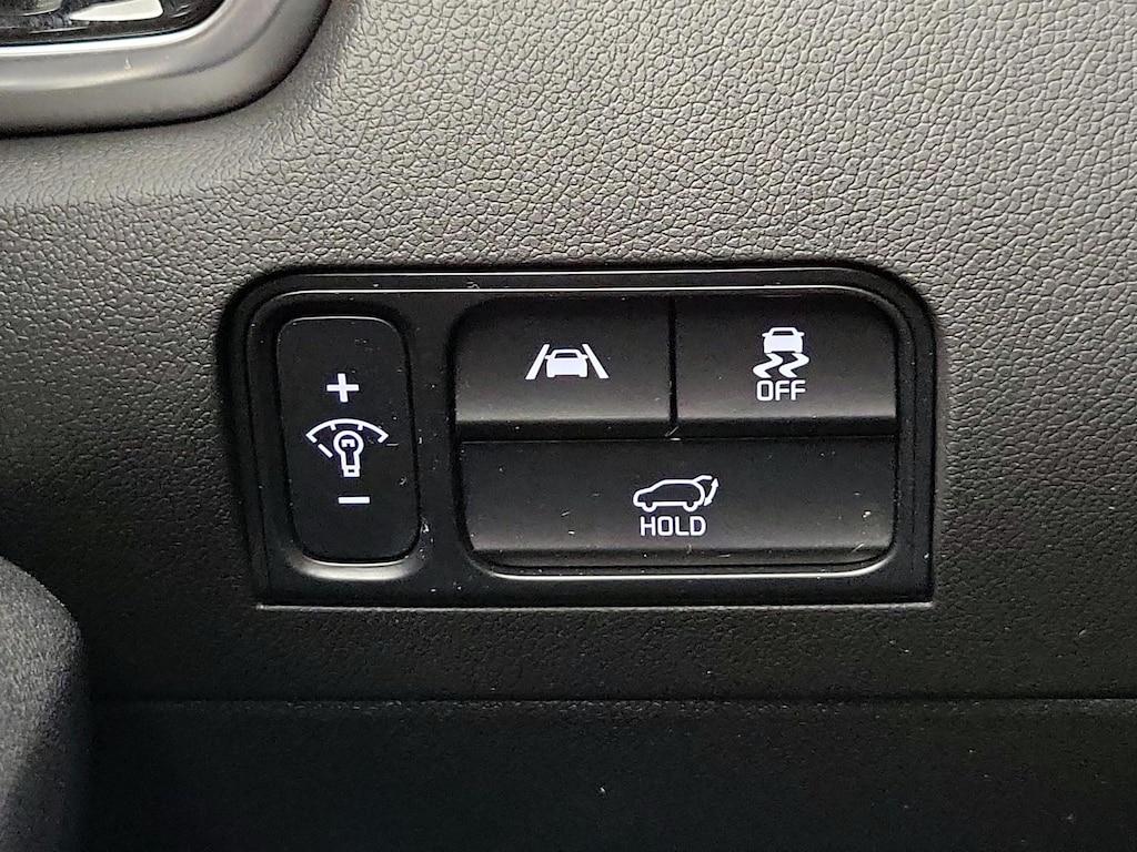 used 2023 Kia Sorento car, priced at $30,998