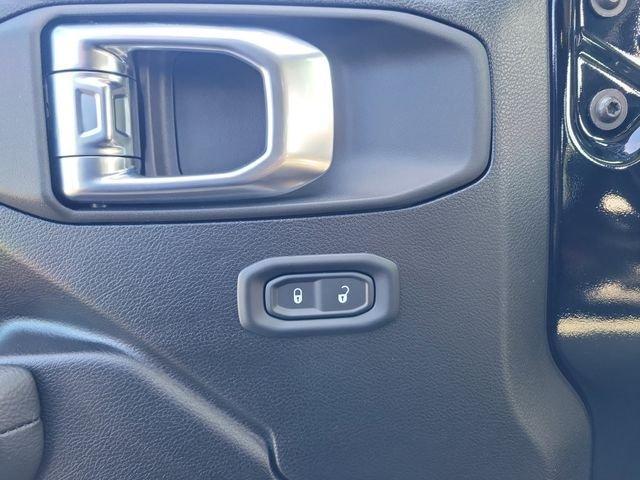 new 2026 Jeep Wrangler car, priced at $40,265