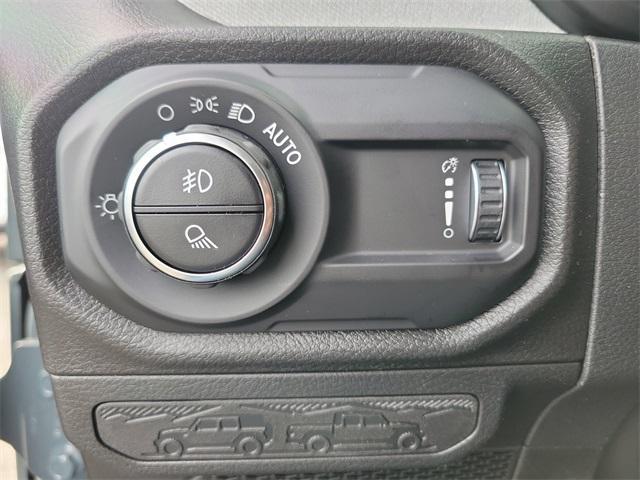 new 2026 Jeep Gladiator car, priced at $48,630