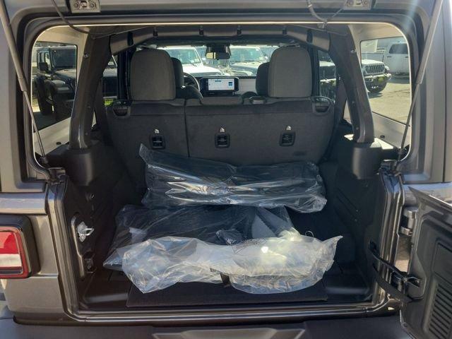 new 2026 Jeep Wrangler car, priced at $46,556