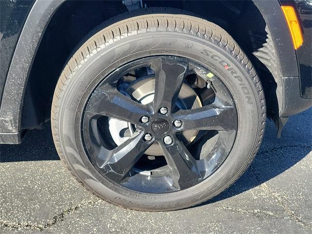 new 2026 Jeep Grand Cherokee car, priced at $49,210