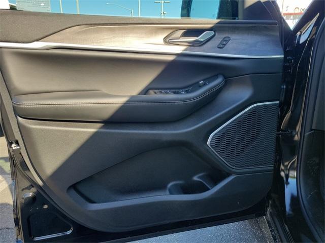 new 2026 Jeep Grand Cherokee car, priced at $49,210