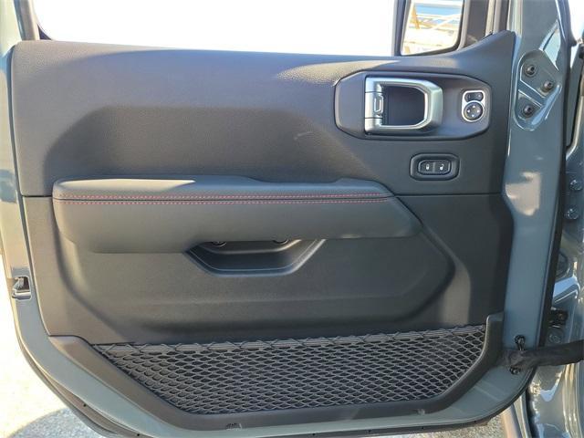 new 2026 Jeep Wrangler car, priced at $66,075