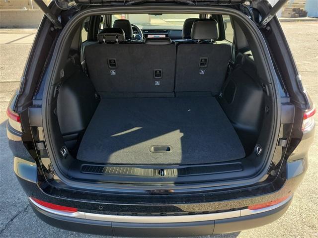 new 2026 Jeep Grand Cherokee car, priced at $53,725