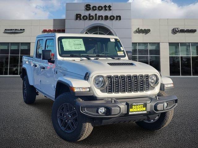 new 2026 Jeep Gladiator car, priced at $44,972