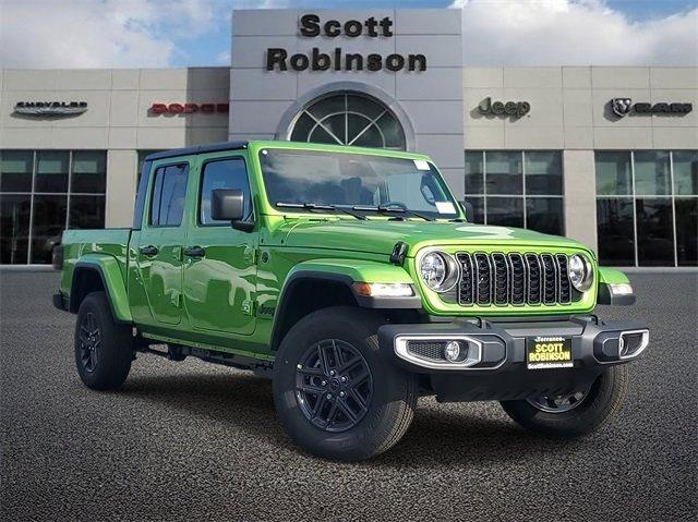 new 2026 Jeep Gladiator car, priced at $43,753