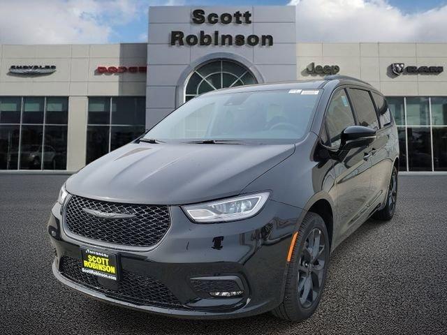 new 2026 Chrysler Pacifica car, priced at $50,403