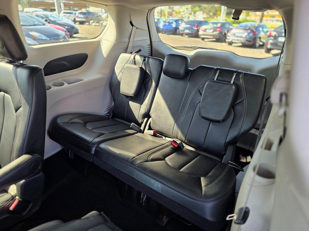 used 2024 Chrysler Pacifica car, priced at $27,995