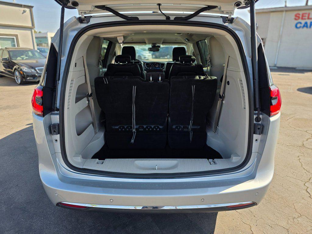 used 2024 Chrysler Pacifica car, priced at $27,995