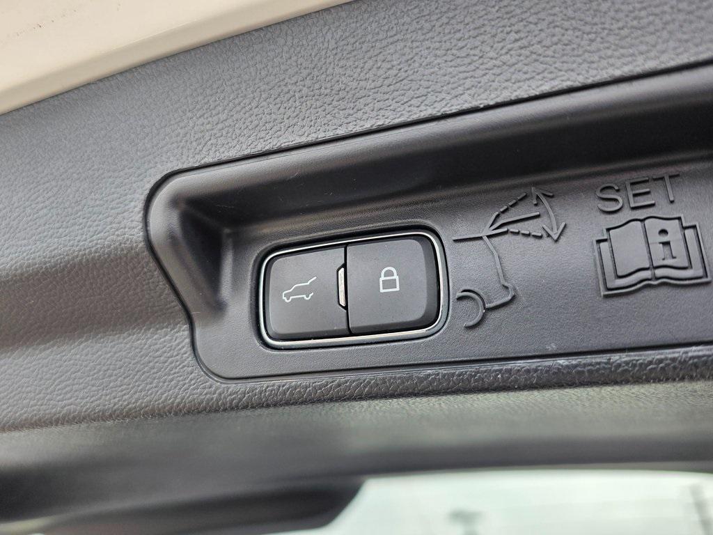 used 2020 Ford Explorer car, priced at $25,888