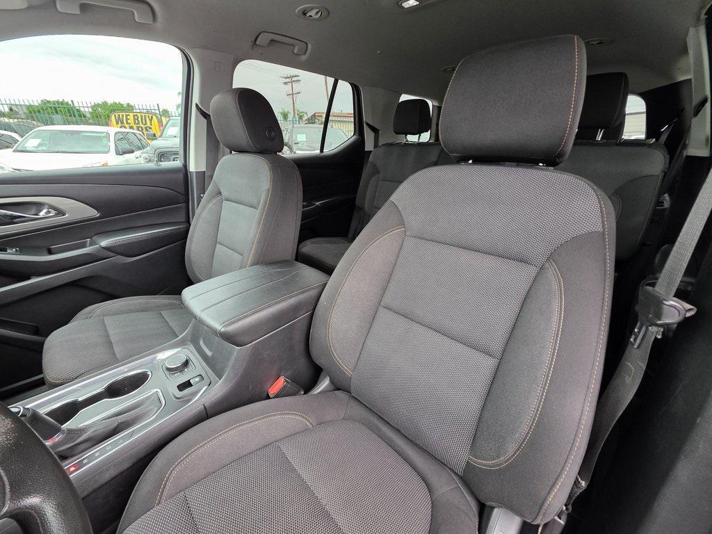 used 2020 Chevrolet Traverse car, priced at $18,995