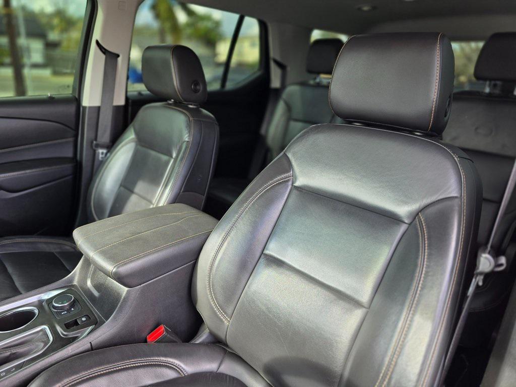 used 2020 Chevrolet Traverse car, priced at $21,995