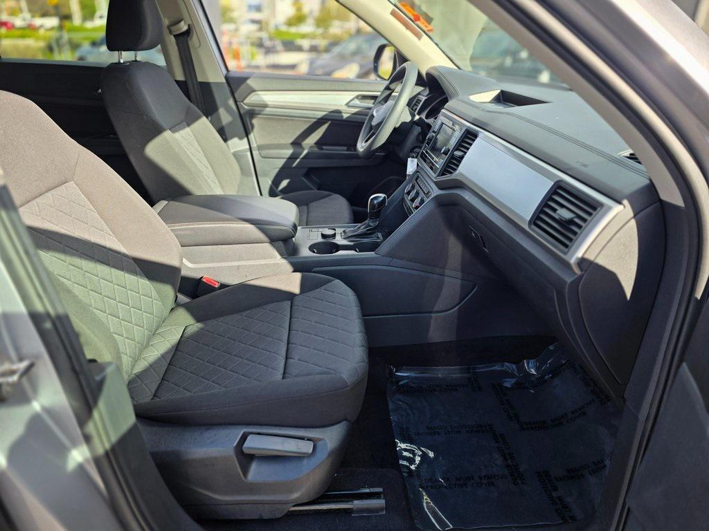 used 2021 Volkswagen Atlas car, priced at $18,800