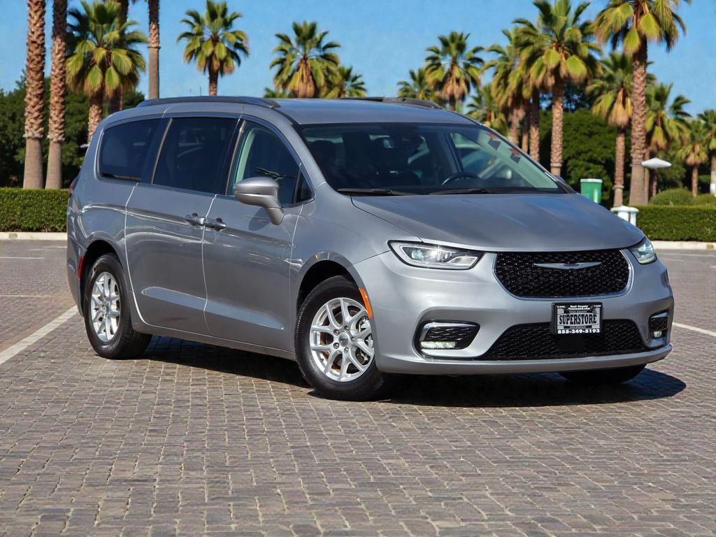 used 2021 Chrysler Pacifica car, priced at $25,997