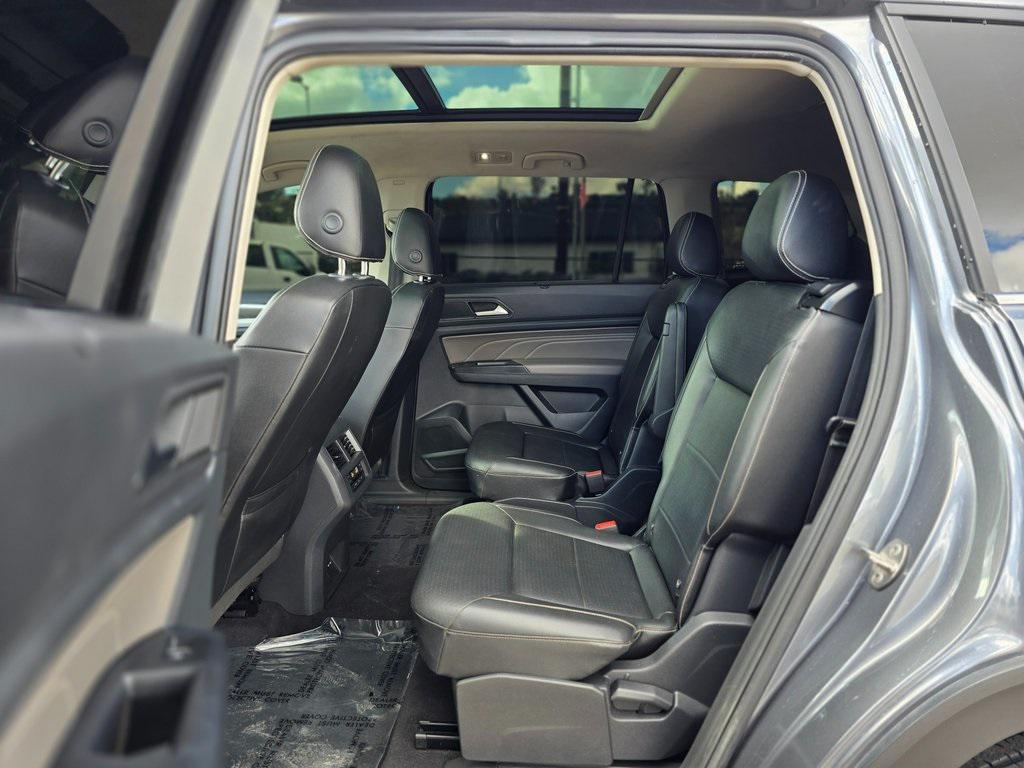 used 2021 Volkswagen Atlas car, priced at $19,999