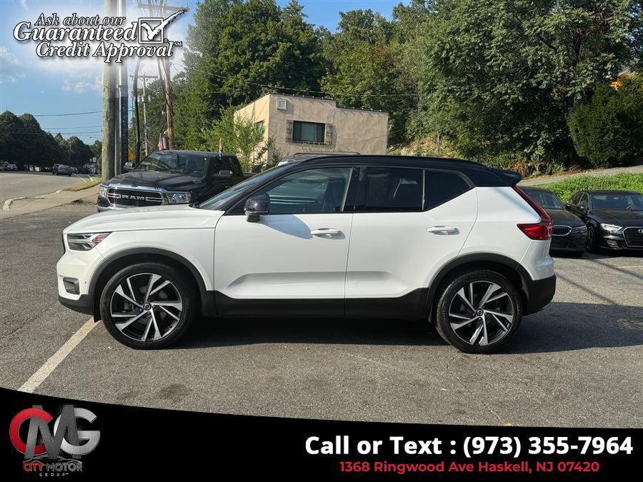 used 2019 Volvo XC40 car, priced at $16,999