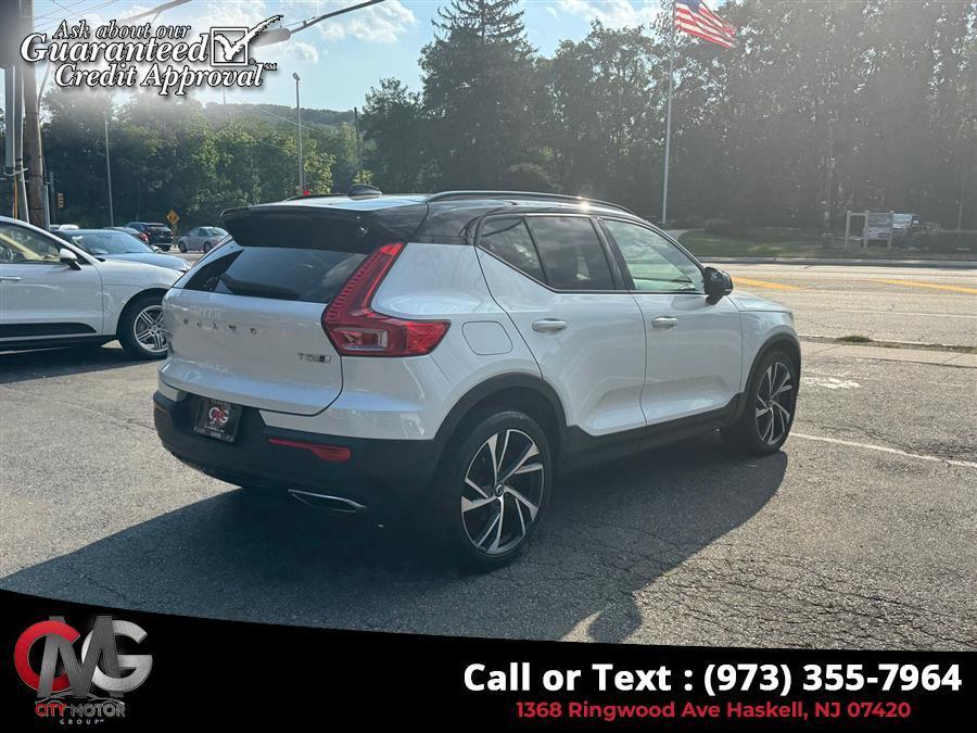 used 2019 Volvo XC40 car, priced at $16,999