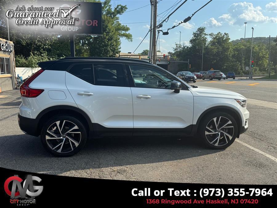 used 2019 Volvo XC40 car, priced at $16,999