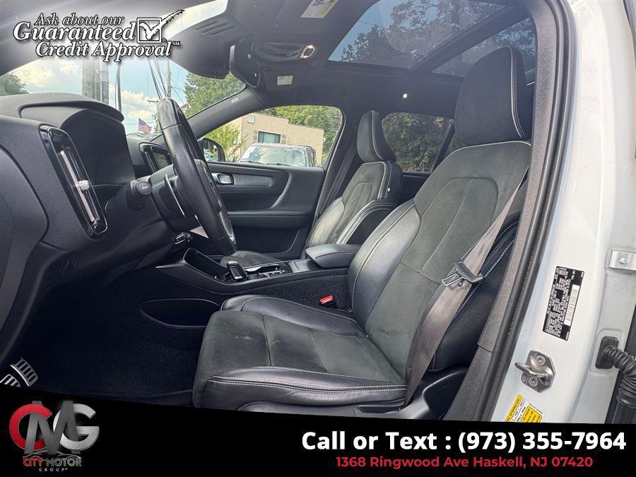 used 2019 Volvo XC40 car, priced at $16,999