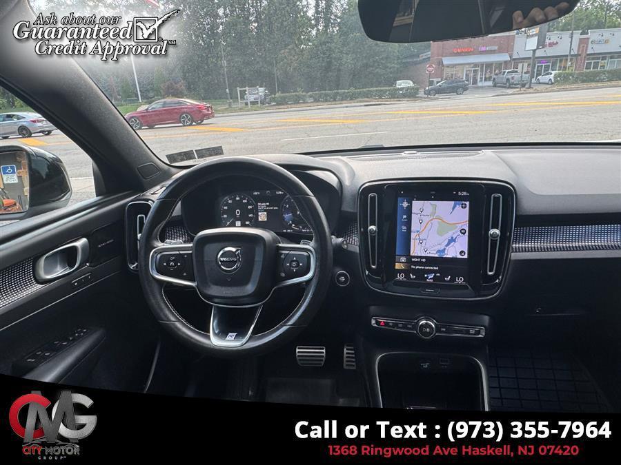 used 2019 Volvo XC40 car, priced at $16,999