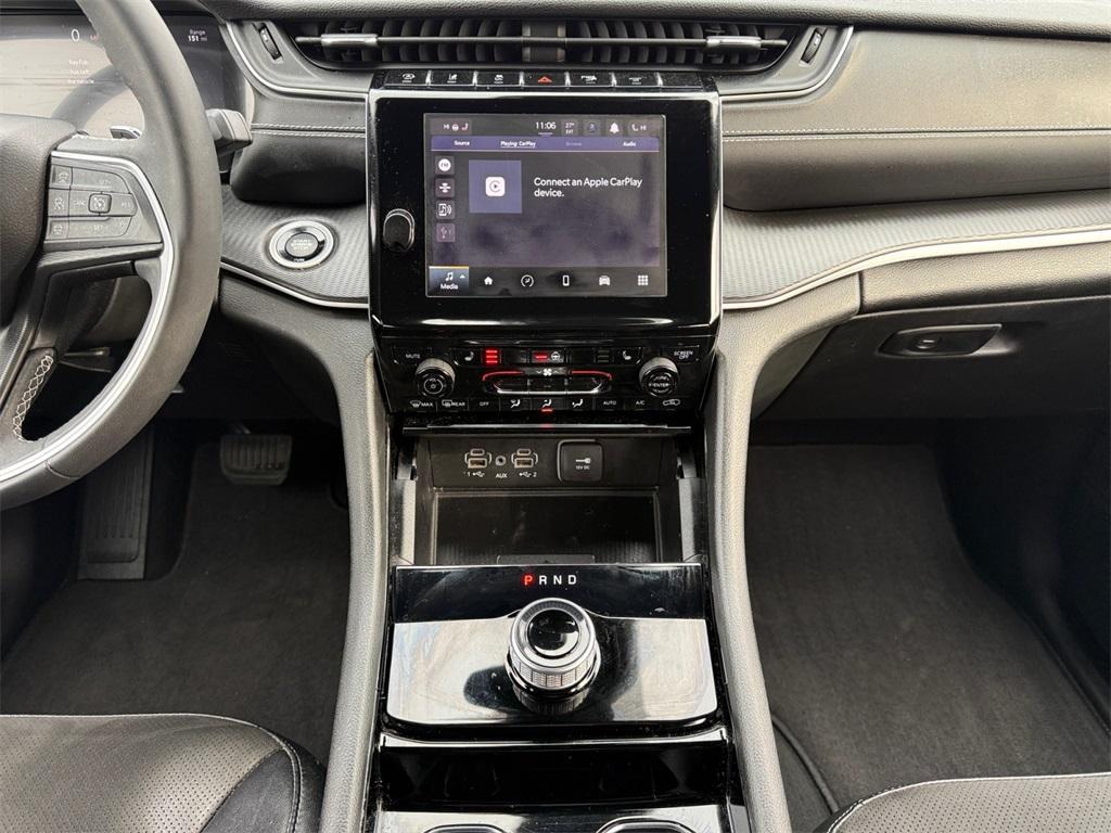 used 2023 Jeep Grand Cherokee car, priced at $28,999