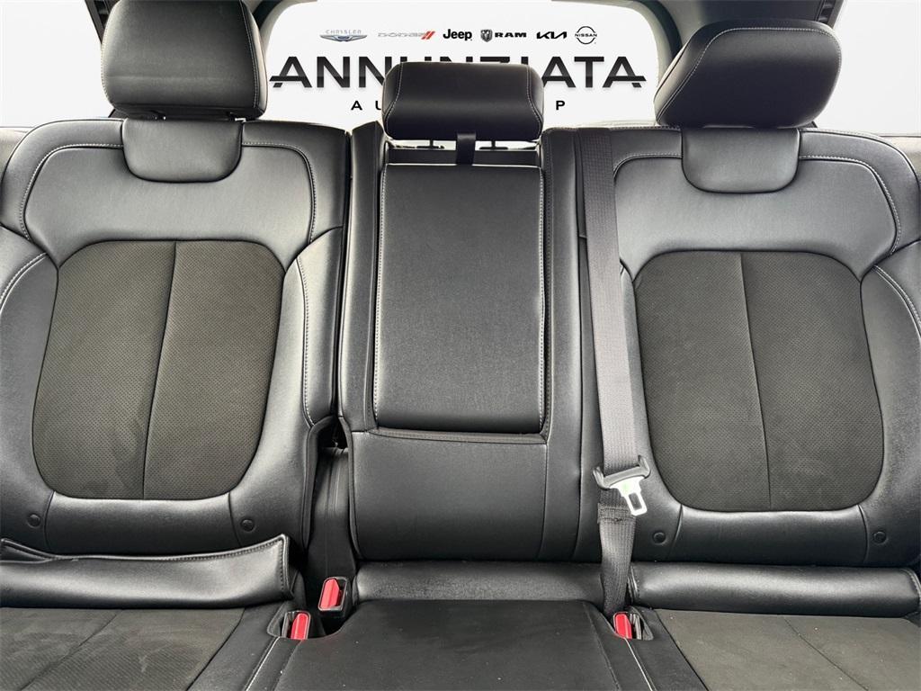 used 2023 Jeep Grand Cherokee car, priced at $28,999